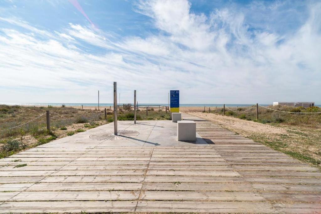 Apartamentos Denis Castelldefels Luaran gambar