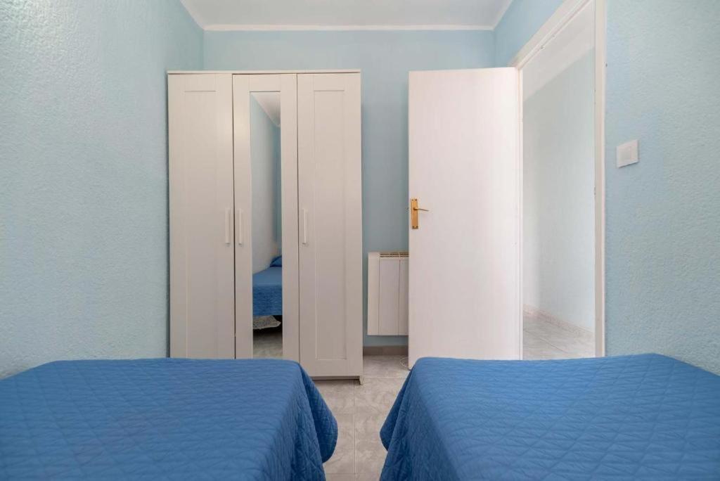 Apartamentos Denis Castelldefels Luaran gambar