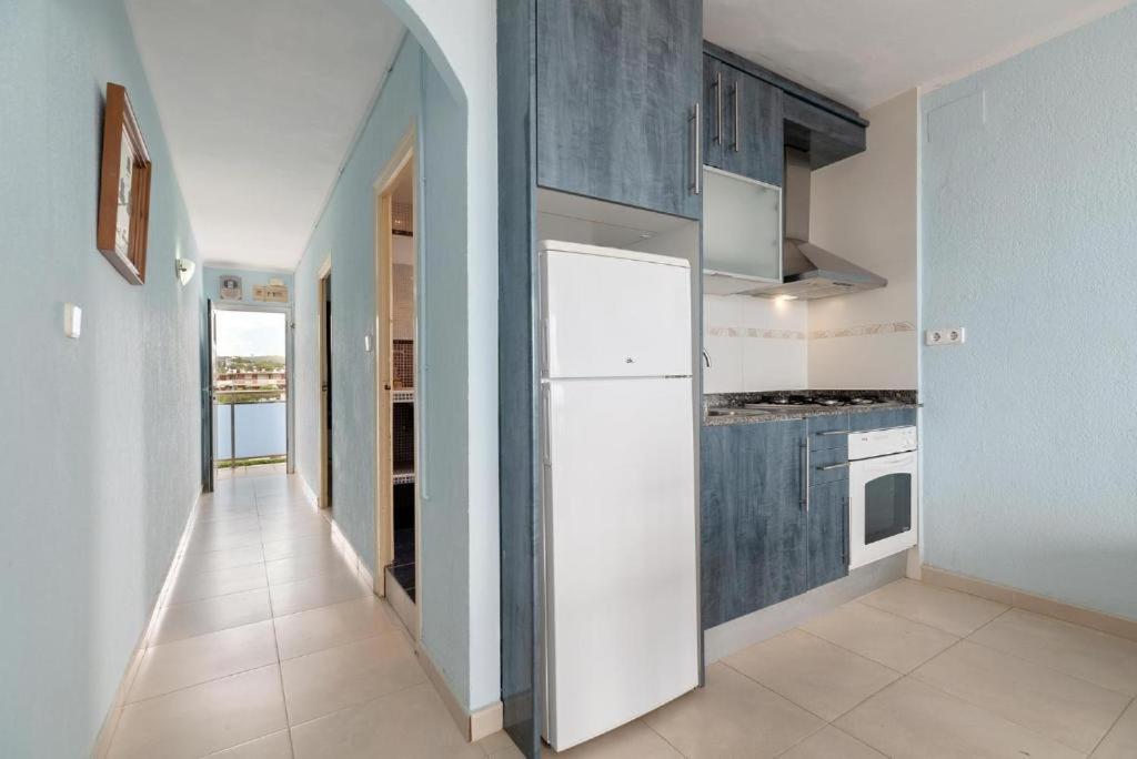 Apartamentos Denis Castelldefels Luaran gambar