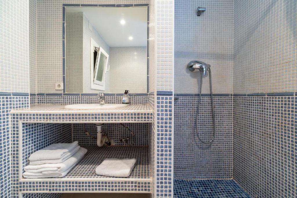 Apartamentos Denis Castelldefels Luaran gambar