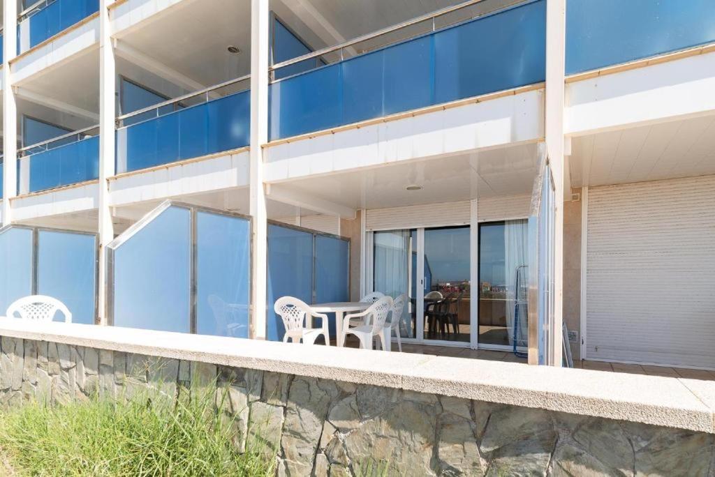 Apartamentos Denis Castelldefels Luaran gambar