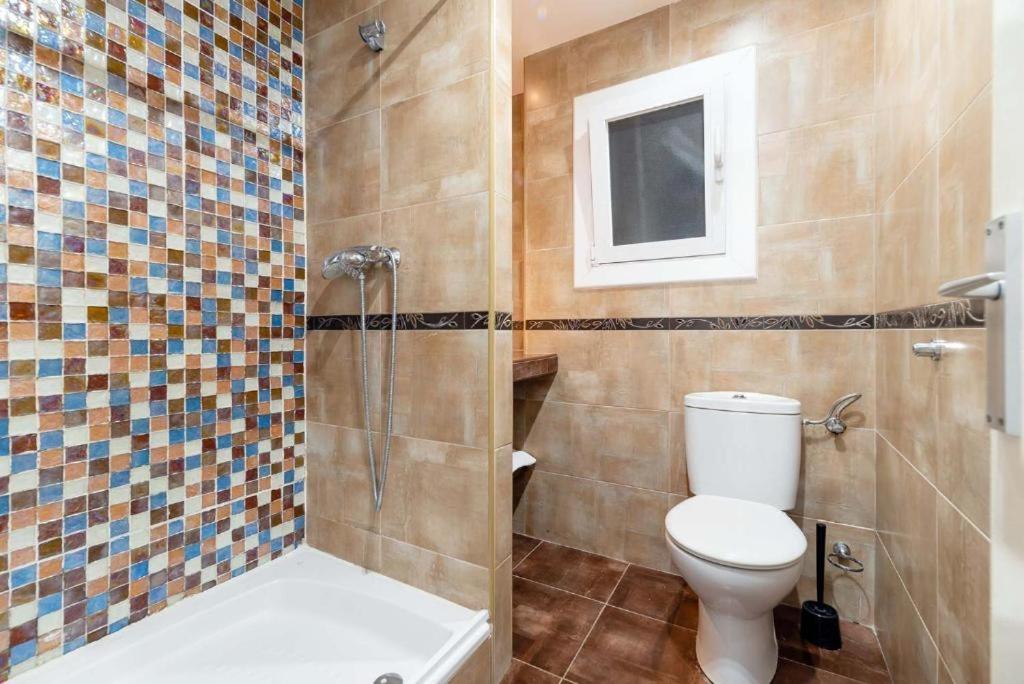 Apartamentos Denis Castelldefels Luaran gambar